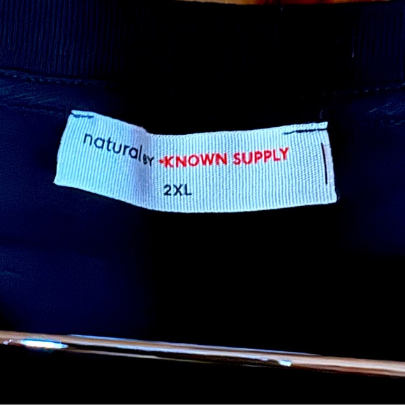 Known Supply Kindfulness Tank. Flowy, Split Back. Organic Cotton. Size XXL Black - Picture 5 of 7